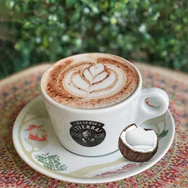 شاي و حليب جوز هند