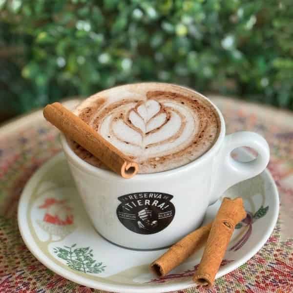 شاي و حليب دارسين