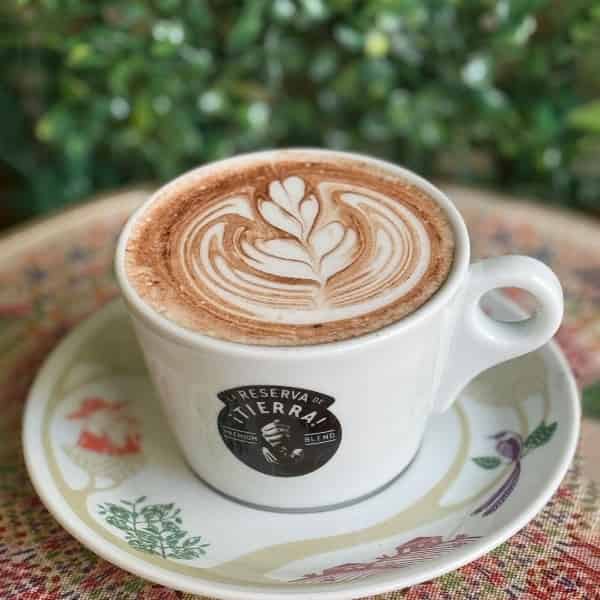 شاي وحليب زنجبيل